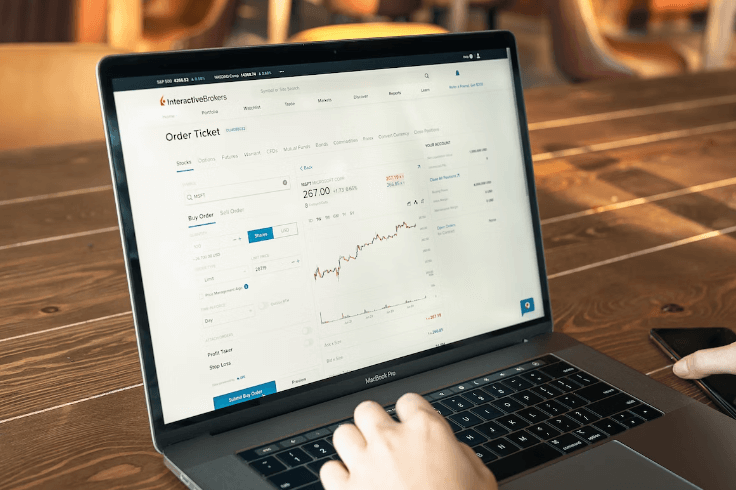 WEB TRADERS（ウェブトレーダーズ　詐欺　口コミ　評判　株式投資　無登録